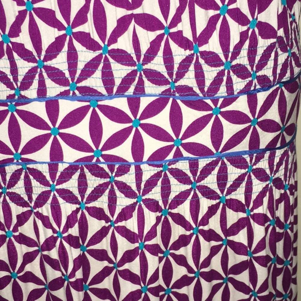 A Common Thread Dress - Picture 5 of 14